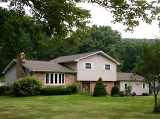 163 Lake Dr, Nesquehoning, PA 18240