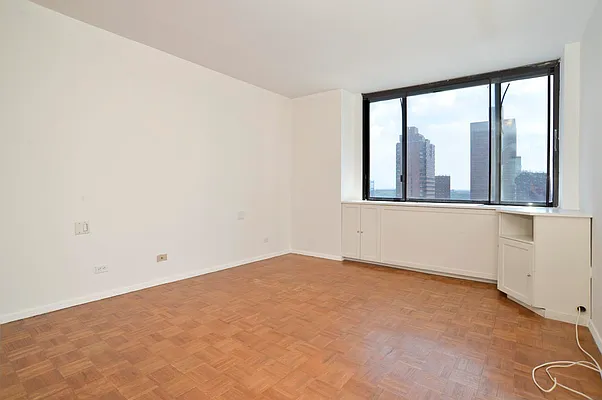 Rented by Prince Real Estate Associates LLC | media 6