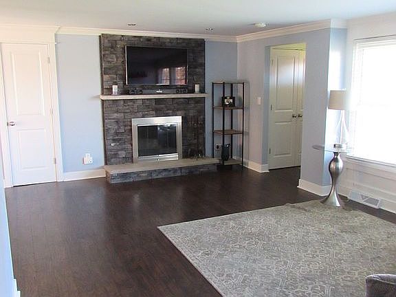 Living room stacked stone 