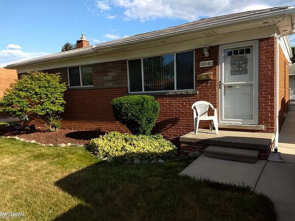 1st image of 13042 Stamford Ave