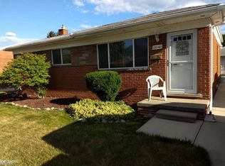 13042 Stamford Ave, Warren, MI 48089