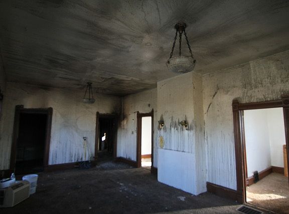 2nd image of 207 S Wasson St