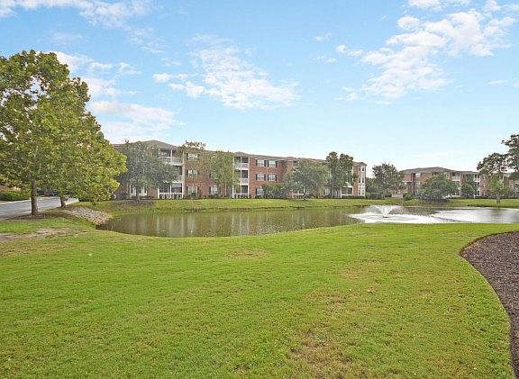 2nd image of 1491 Cambridge Lakes Dr