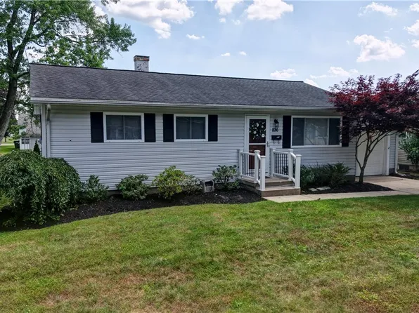 826 Chelsea Dr, Dover, OH 44622