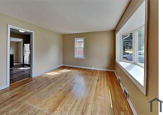 3rd image of 1117 Brookwood St