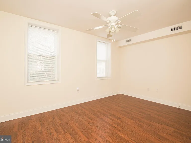 246 S 22nd St #2 — Photo 13