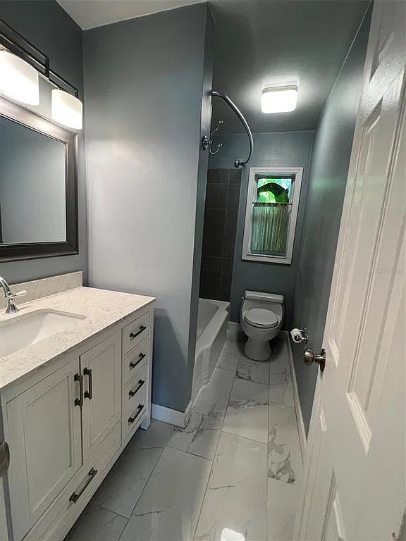 3 bed, 2.0 bath, 1364 sqft, $2,900 — Photo 4