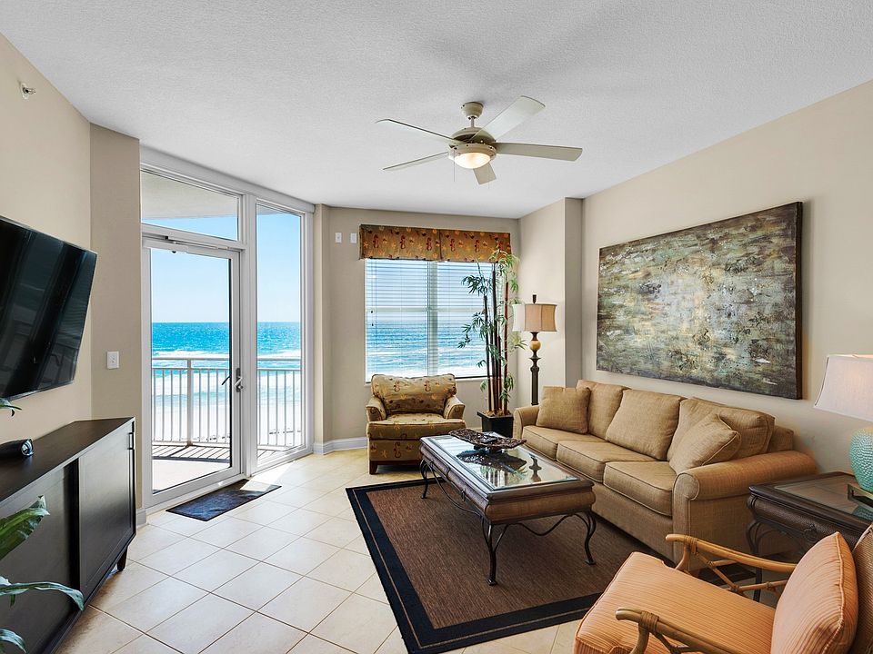 Living Area - Ocean View