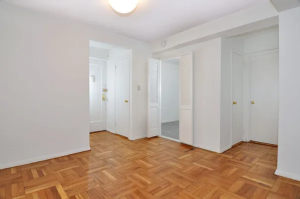 Sold by Re/Max In The City | media 4