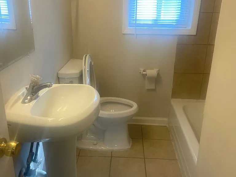 3109 Ridge Ave — Photo 6