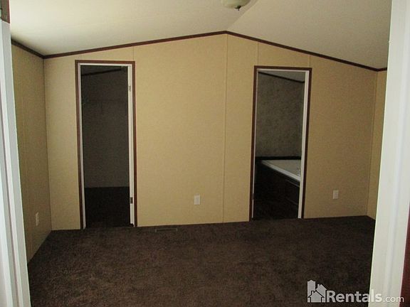 4th image of 301 Modene St Trailer 79