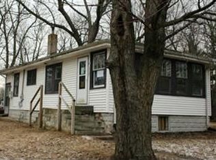 1727 Waiola Dr, Valparaiso, IN 46383