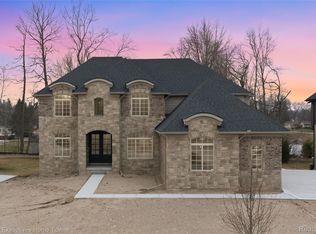 11731 Encore Ct, Shelby Township, MI