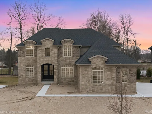 11731 Encore Ct, Shelby Township, MI 48315