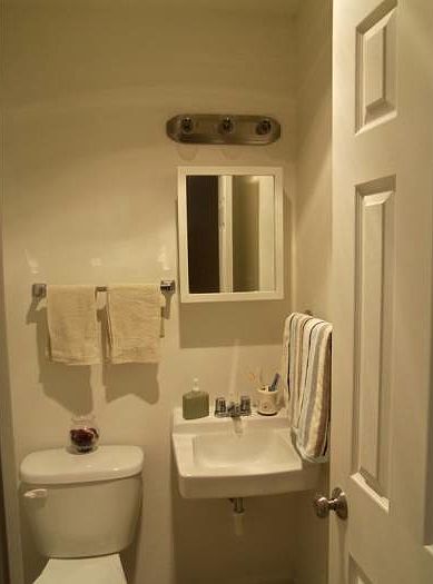 2nd image of 1920 E La Salle St APT 113