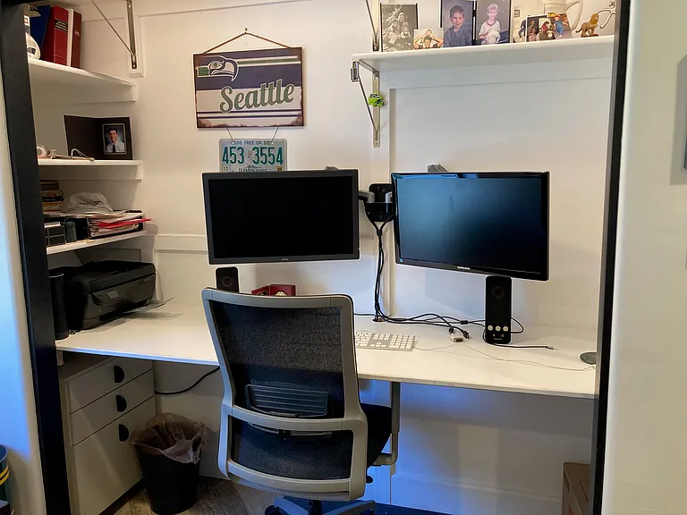 Converted 3rd Bedroom to den with great work station, comfortable convertible queen sofa, and awesome TV!