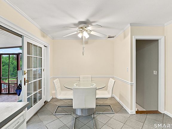 3rd image of 46 Jason Avenue