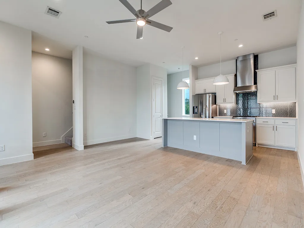 2 bed, 1475 sqft, $2,900 — Photo 3