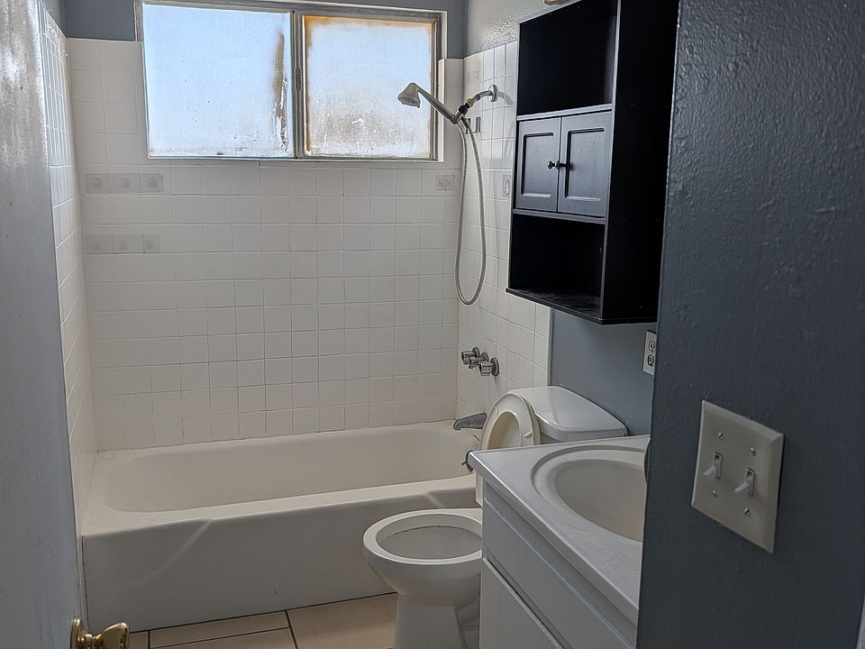 2nd image of 20228 Otoe Rd #2