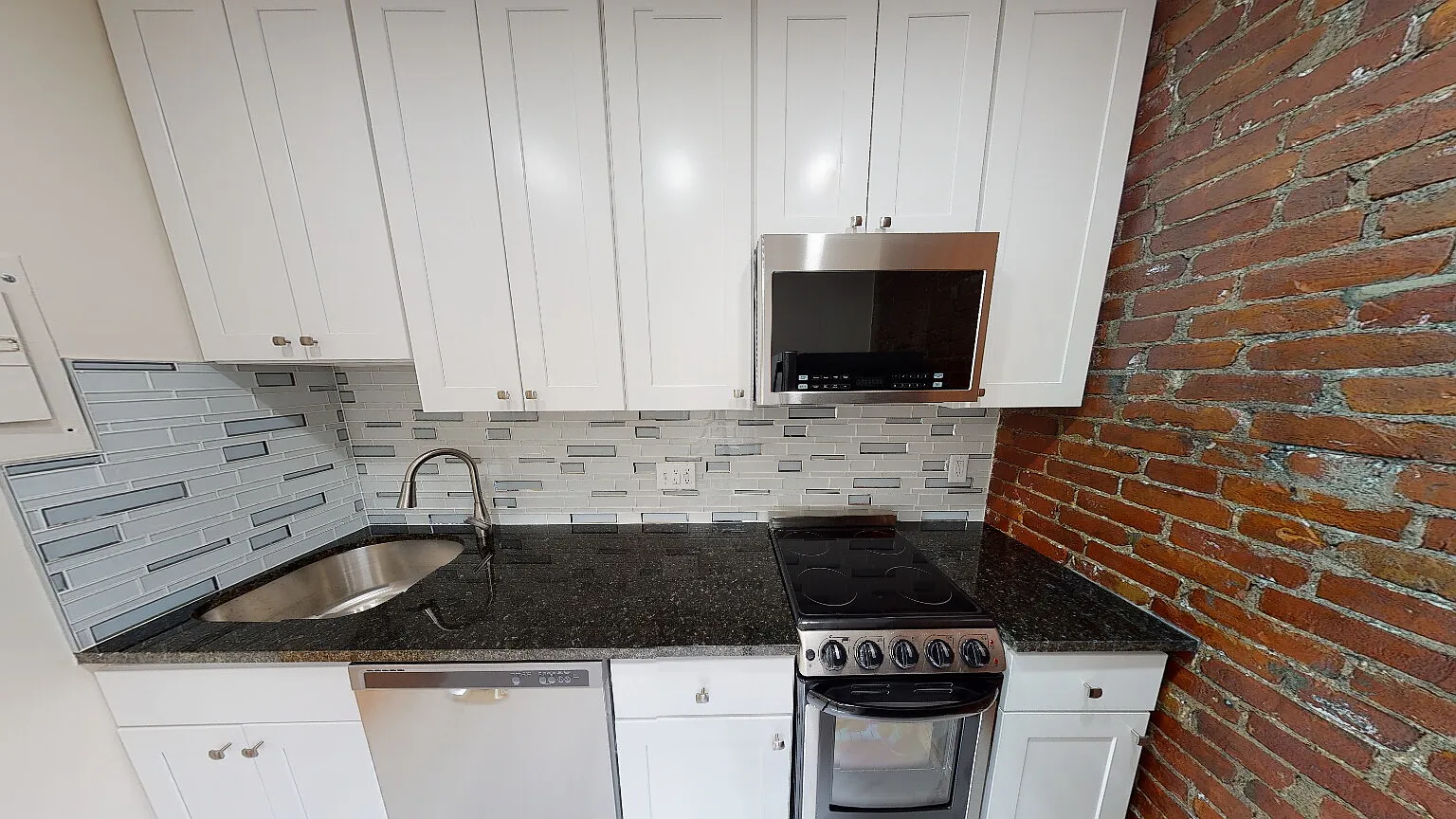 1 bed, 9999 sqft, $2,800 — Photo 2