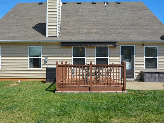 5th image of 727 Elderberry Way
