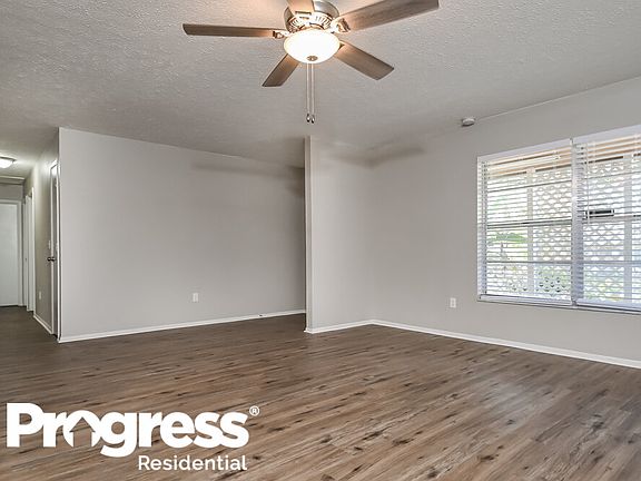3rd image of 9807 N Pawnee Ave