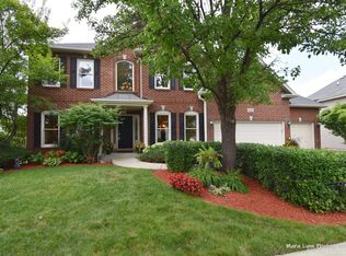734 Waterside Dr, South Elgin, IL 60177