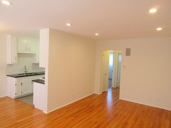 4th image of 1400 N Fairfax Ave APT 11
