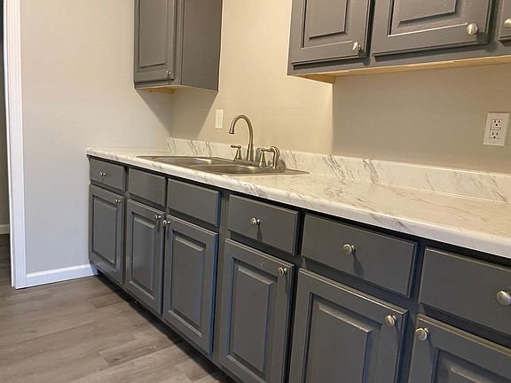2nd image of 1170 Hollywood Dr #687