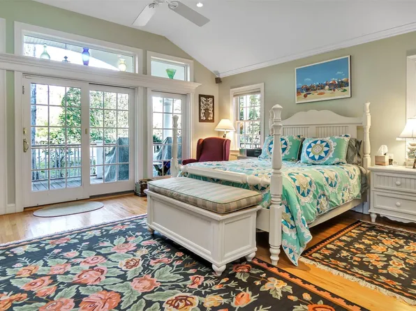 4 Tamarack Court, East Quogue, NY 11942