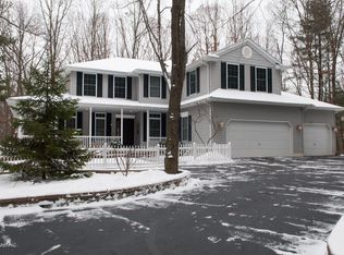7650 N 46th St, Augusta, MI 49012