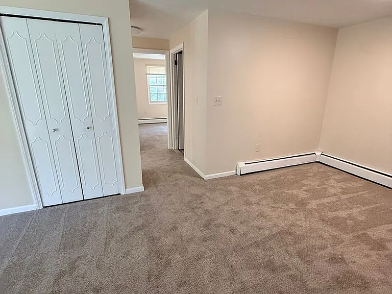 1188 Middle Tpke W — Photo 15
