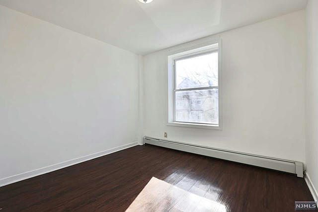 1st image of 50 Eaton Pl #B