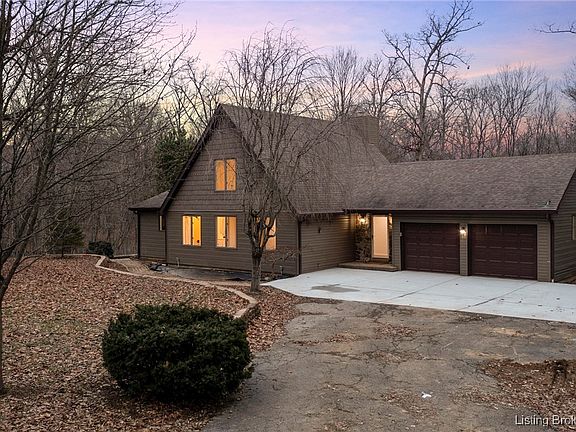 4th image of 4500 Lake Forest Drive