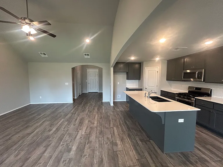 1502 E Utica Pl — Photo 22