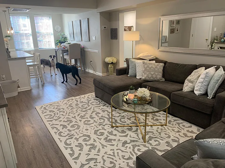 1812 N Queens Ln #217 — Photo 36