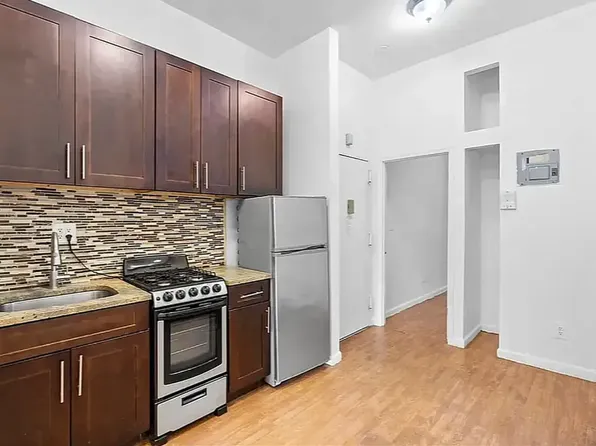 2655 Frederick Douglass Boulevard image 1 of 9