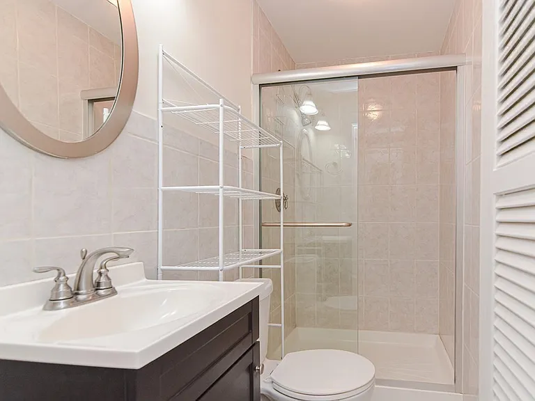 25 Green St #1 — Photo 11