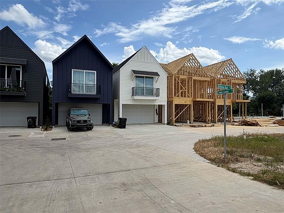 5th image of 4623 Crownhill Ln