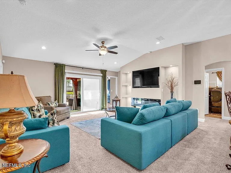 3142 Valiant Ct — Photo 12