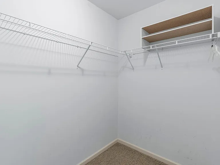 615 Derby Way Dr — Photo 40