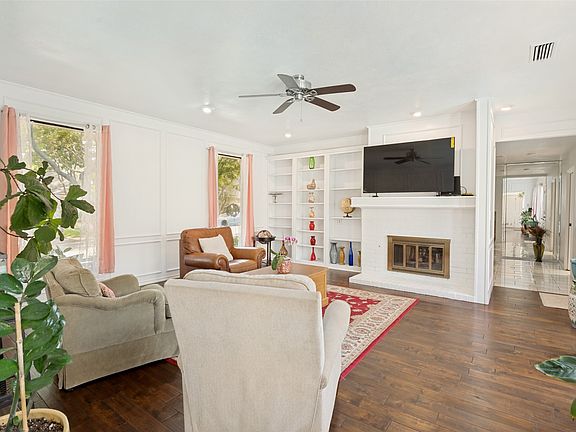 2nd image of 6015 Blue Bay Dr