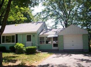 318 Brown St, Tewksbury, MA 01876