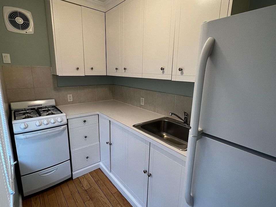 1st image of 12 Alexander Ave #1
