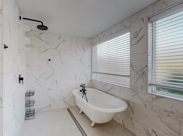 221 Girard Blvd SE, Albuquerque, NM 87106