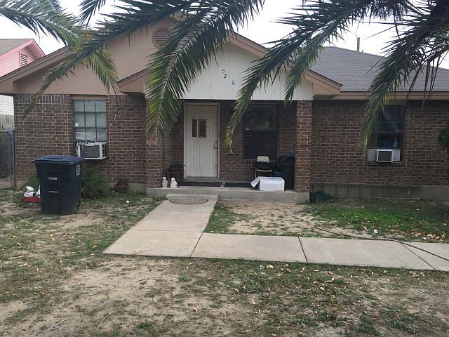 1st image of 1528 Nelly Mae Glass Dr