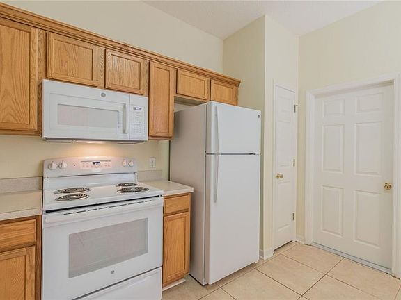 5th image of 4211 Bismarck Palm Dr