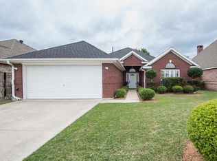 2400 N Bourque Ct, Nederland, TX 77627