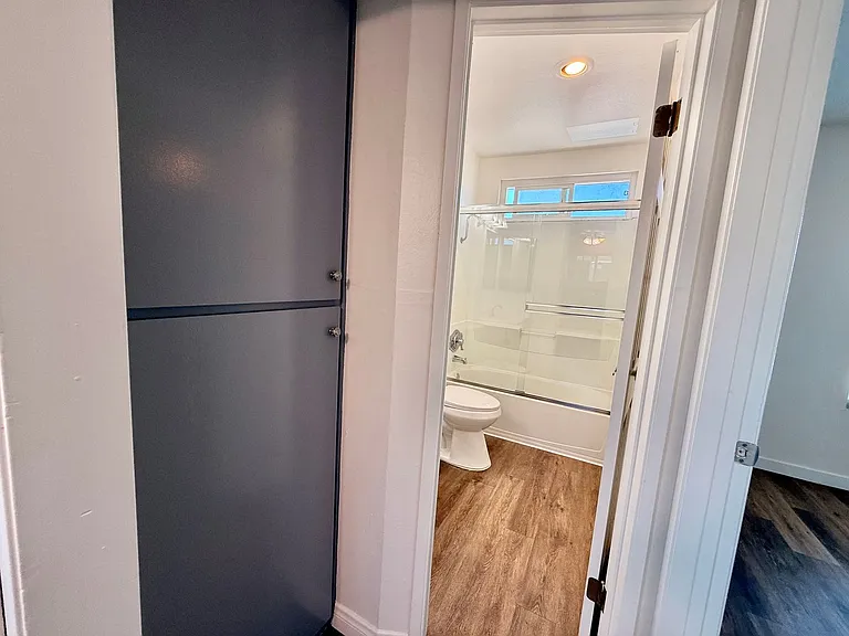 4531 Kansas St — Photo 10