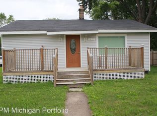 1527 Reeder Ave, Benton Harbor, MI 49022